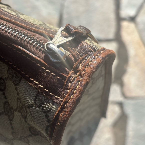 Rare Vintage Gucci monogram travel tote- EVC

“One of one. Will not relist.” - Picture 14 of 17